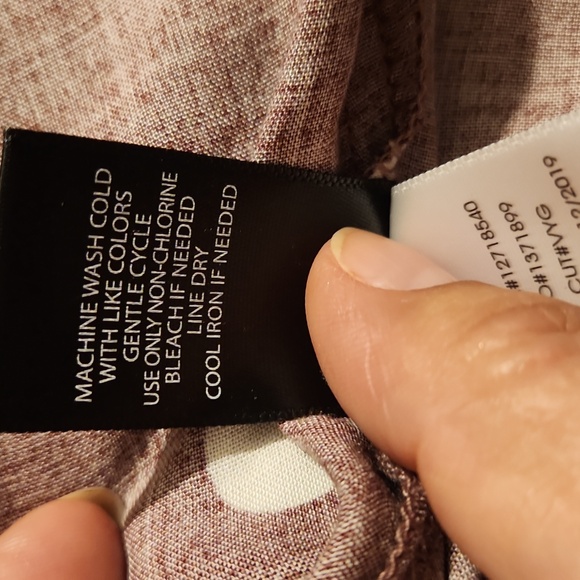 torrid WALNUT POLKA DOT CHALLIS BUTTON FRONT MIDI DRESS - Picture 8 of 8